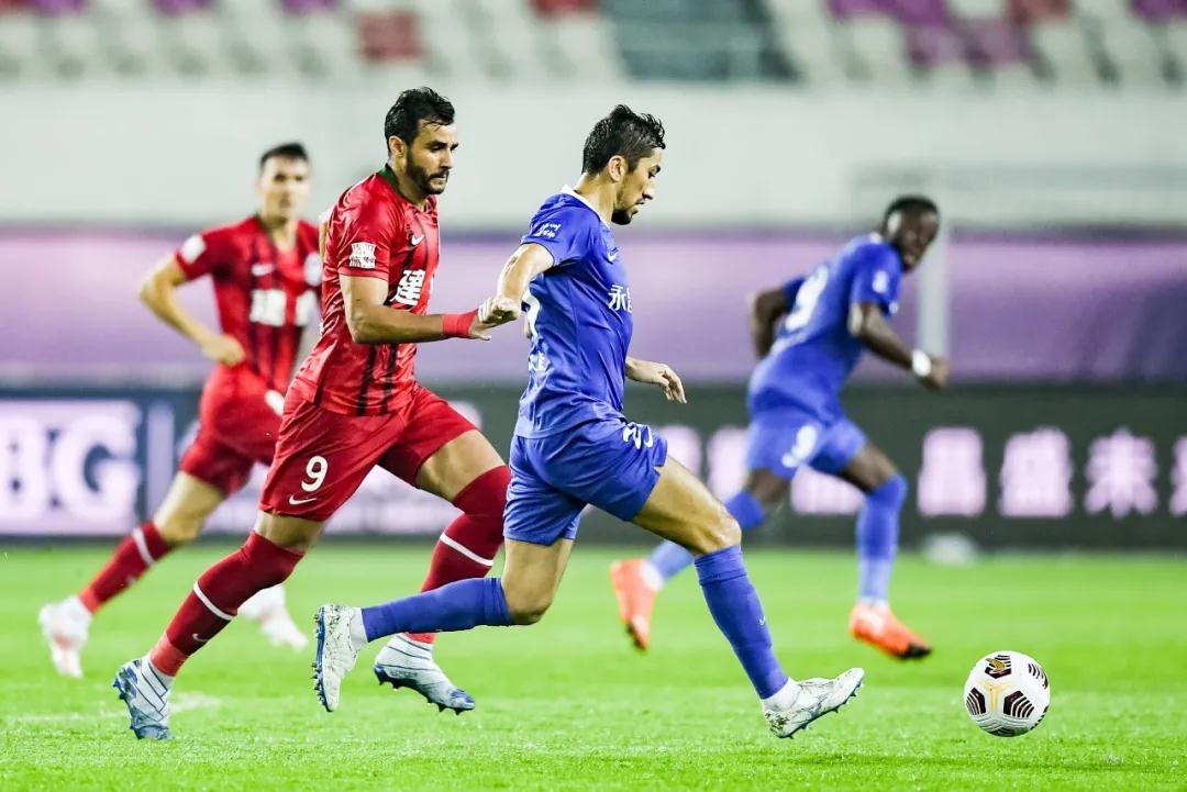 من هو هداف الدوري المصري 2025؟ تعرف على نجوم التهديف في البطولة